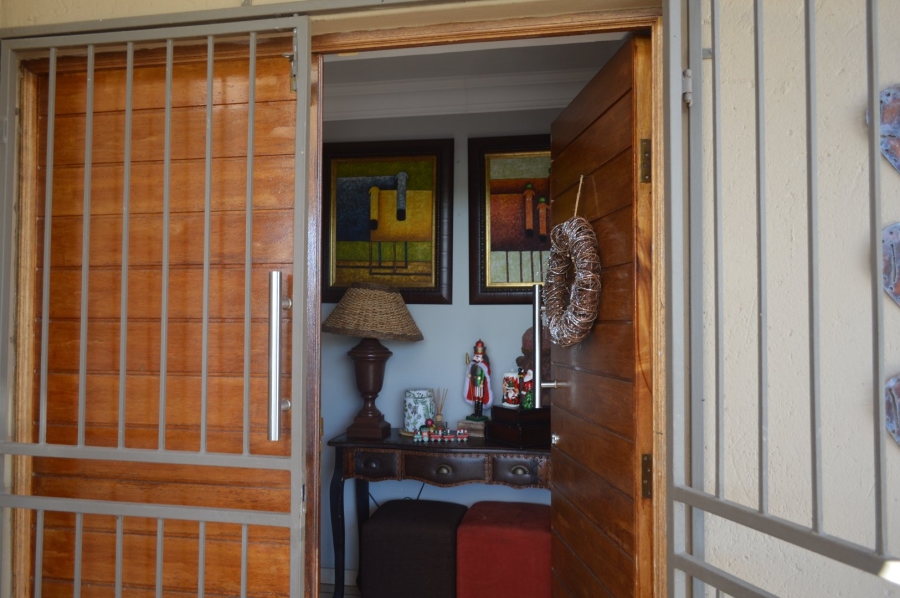 3 Bedroom Property for Sale in Wilkoppies North West